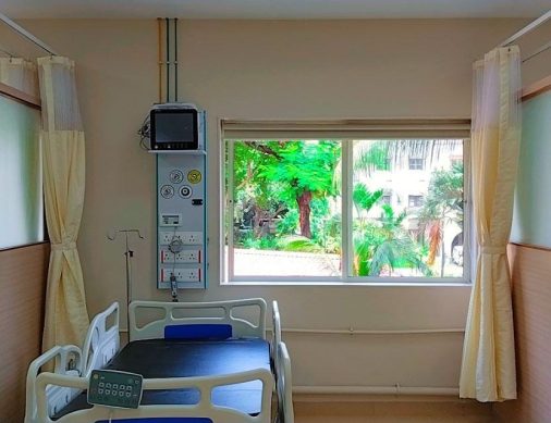 9060A ICU Bed-Head Panel Vertical with instrument shelf